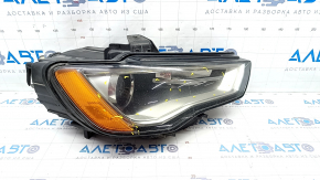 Far dreapta față completă pentru Audi A3 8V 15-16 xenon hid, cu fixare inferioară, nisip, crăpat sub geam