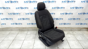 Scaun pasager GMC Terrain 18-21 fără airbag, manual, tapițerie neagră, uzată, necesită curățare.