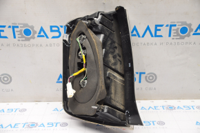 Lampa dreapta Toyota Prius 2006-2009, crăpată, lipsă fragment