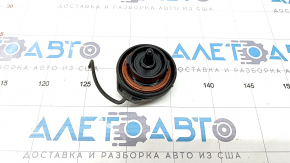 Крышка заливной горловины бензобака VW Passat b8 16-19 USA оторвано крепление