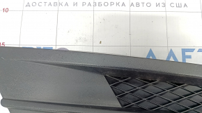 Решетка переднего бампера боковая левая VW Jetta 15-18 USA без птф, тычки