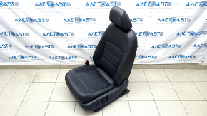 Водительское сидение VW Passat b8 16-19 USA без airbag, электро, кожа черн, топляк не работает электрика, под химчистку