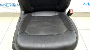 Scaun de pasager VW Passat b8 16-19 SUA cu airbag, manual, piele neagră, încălzit, necesită curățare chimică.