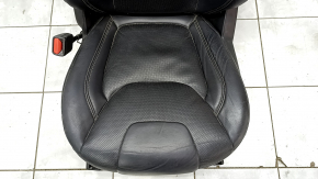 Водительское сидение Jeep Cherokee KL 19-23 без airbag, кожа черное, электро, повреждение водой, не рабочая электрика, под химчистку