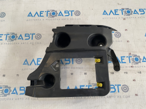 Suportul de prindere a barei spate sub stopul din dreapta pentru Audi A6 C7 16-18 restilizat s-line.