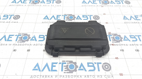 Capacul cutiei de siguranțe sub capotă pentru BMW 3 F30 12-18