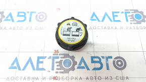 Capacul rezervorului de expansiune al sistemului de răcire Ford C-max MK2 13-18 tip 1