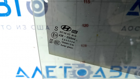 Стекло двери передней правой Hyundai Kona 18-23