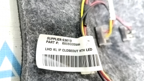 Capacul subtorpedou pentru picioarele pasagerului Jeep Cherokee KL 14- cu iluminare