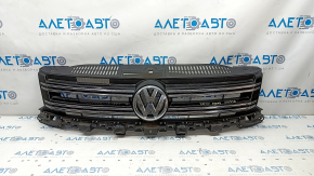 Решетка радиатора grill в сборе VW Tiguan 12-17 рест, со значком, песок