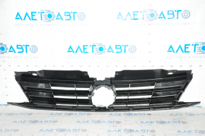 Решетка радиатора grill VW Jetta 15-18 USA без эмблемы
