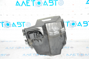 Corpul filtrului de aer Ford Focus mk3 11-18 2.0, prindere ruptă