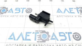 Supapa solenoidă de admisie pentru VW Tiguan 09-17