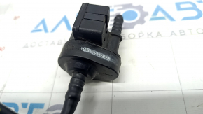 Supapă solenoidă de purjare a vaporilor de combustibil pentru VW Tiguan 09-17 cu conductă