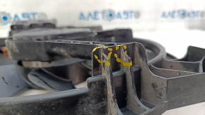 Difuzorul carcasei radiatorului asamblat pentru Infiniti JX35 QX60 13- tip 2, rupt