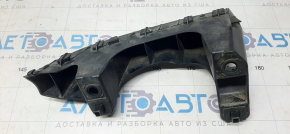 Крепление заднего бампера правое под фонарем Subaru Legacy 15-19 надломано крепление