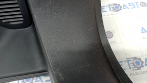 Capacul arcului drept Ford Escape MK4 20- negru zgâriat, șters, fixările rupte