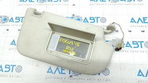 Capota dreapta Ford Focus mk3 11-18, 1 far gri, fara carlig, pentru curatare chimica, suportul este rupt.