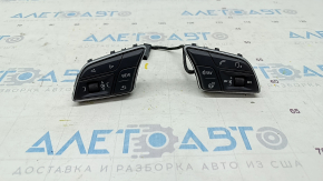 Butonul de control de pe volanul asamblat pe Audi A5 F5 17-