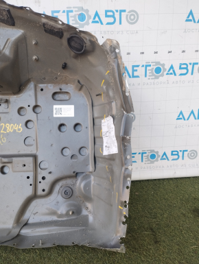 Capacul portbagajului Audi A6 C7 12-18 negru, zdrobit, rupturi