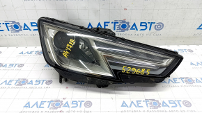 Фара передняя правая в сборе Audi A4 B9 17-19 ксенон+LED, сломано крепление, песок