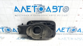 Capacul rezervorului de combustibil asamblat Audi A5 F5 17- 5D are fixările rupte