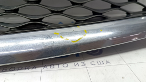 Grila radiatorului Infiniti Q50 14-17 cu emblema, nisip și tije pe crom