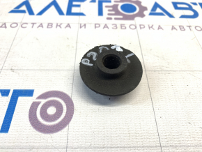 Подушка радиатора охлаждения вода верхняя левая Toyota Prius 20 04-09 резина
