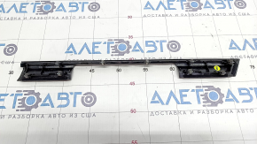 Capacul panoului frontal central Audi A4 B9 17- negru, zgârietură