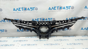 Решетка радиатора grill Toyota Camry v70 18-20 L/LE