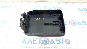 Corpul blocului de siguranțe sub capotă pentru Infiniti Q50 14-