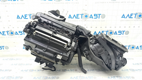 Radiatorul complet pentru Audi A4 B9 17-