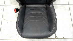 Scaun șofer VW Jetta 19- cu airbag, piele neagră GLI, cusături roșii, electric, cu ventilare, cu încălzire, cu memorie, pentru curățare.