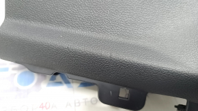 Накладка коленей водителя VW Jetta 19-26 черная, царапины