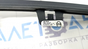 Молдинг переднего бампера центральный VW Jetta 19-26 GLI