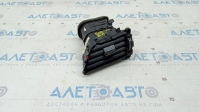 Deflectorul de aer al conductei de aer din panoul frontal dreapta Hyundai Elantra AD 17-18 pre-restilizare, negru.