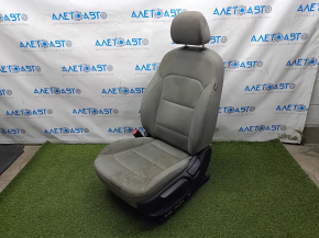 Scaun șofer Hyundai Elantra AD 17-20 fără airbag, manual, material textil gri, necesită curățare chimică.