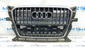 Решетка радиатора grill Audi Q5 8R 13-17 под парктроники, глянец, хром, полез лак, песок по хрому