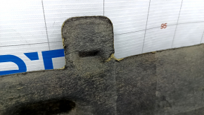 Izolarea capotei Ford Focus mk3 11-18 cu rupturi