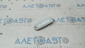 Plafonul de iluminare din partea dreapta față pentru Audi Q3 8U 15-18, mic.