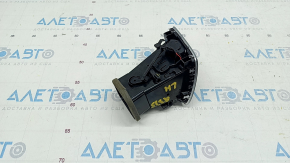 Deflectorul conductei de aer din panoul frontal stânga Audi Q3 8U 15-18 negru