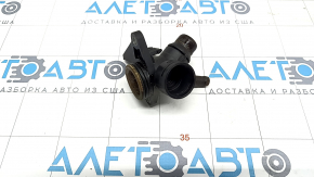 Фланец системы охлаждения Audi A4 B8 08-16 2.0T