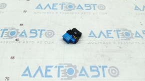 Кнопка центрального замка передняя левая Chevrolet Trax 17-22