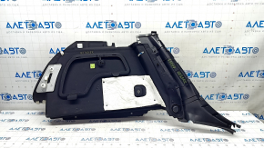 Capacul arcului drept Infiniti QX30 17- negru, zgârieturi