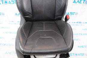 Scaun de pasager Ford Focus mk3 15-18 restilizat, cu airbag, manual, piele neagră, pentru curățare, zgârieturi