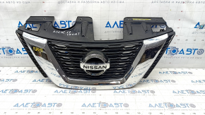 Решетка радиатора grill Nissan Rogue 17-18 без камеры, с эмблемой, песок