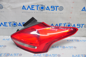 Lampa dreapta Ford Focus mk3 15-18 restilizat 5 uși halogen