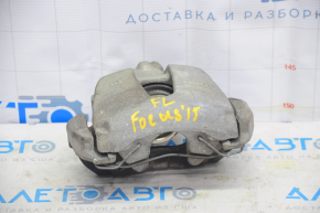 Суппорт передний левый Ford Focus mk3 11-18