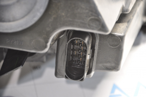Фара передняя левая VW Jetta 11-16 USA голая, галоген, царапины, TYC
