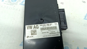 Interfața de diagnosticare a modulului de control al interfeței Gateway Audi A6 C7 12-18 are clipele rupte.